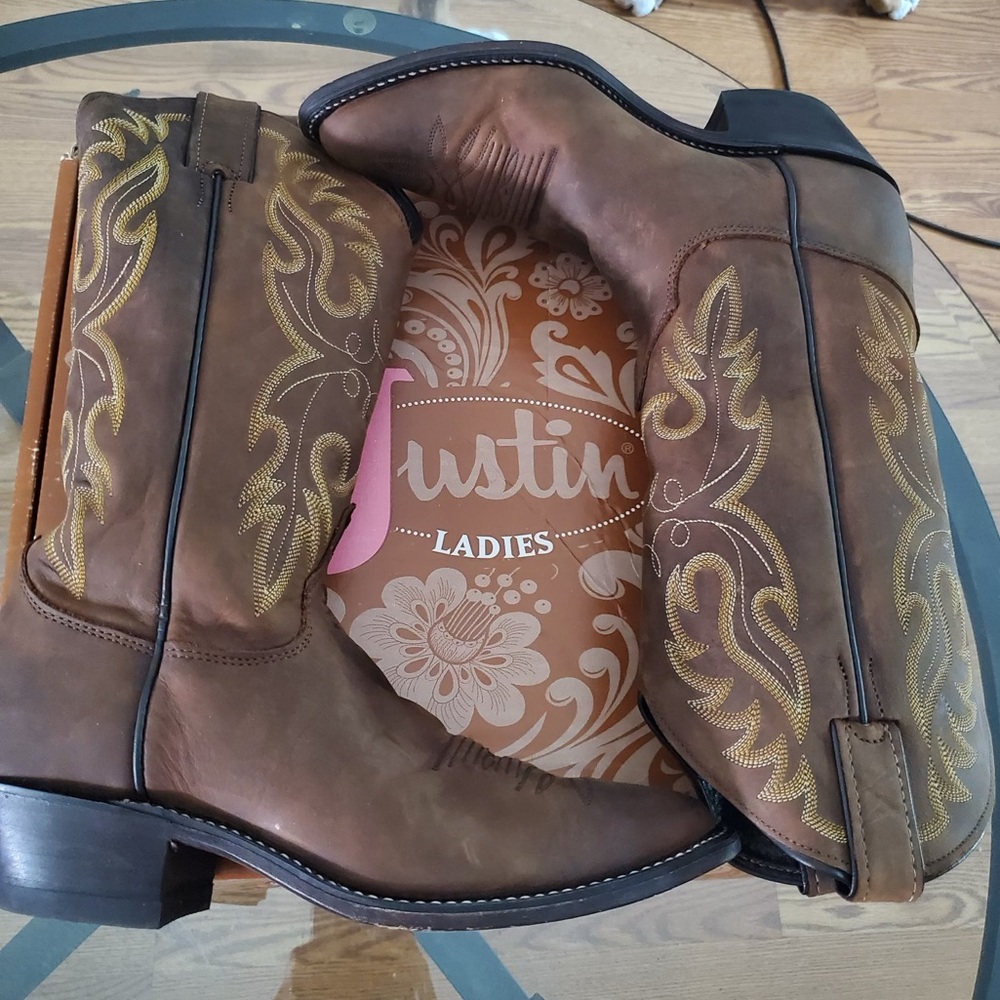 Justin Boots - Buck 13” Western